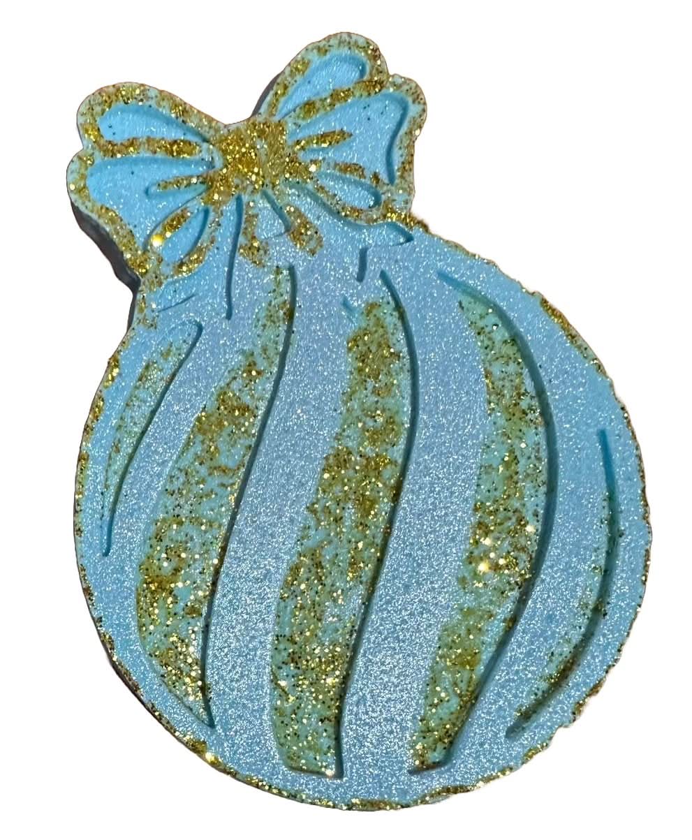 Decoratiune comestibila din zahar, Glob de brad, bleu Decoratiuni din Pasta de Zahar Nati Shop